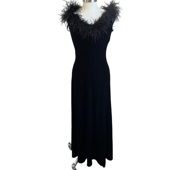 Vintage Jeffrey & Dara by Tom Barra Black Velvet Ostrich Feather Collar Gown Sz6 - Picture 1 of 7